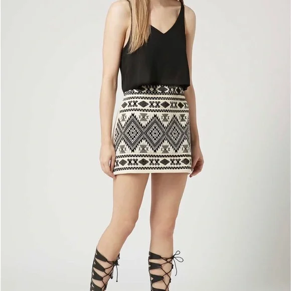 TOPSHOP Petite Blanket Mini Skirt Size 2 - Picture 8 of 8